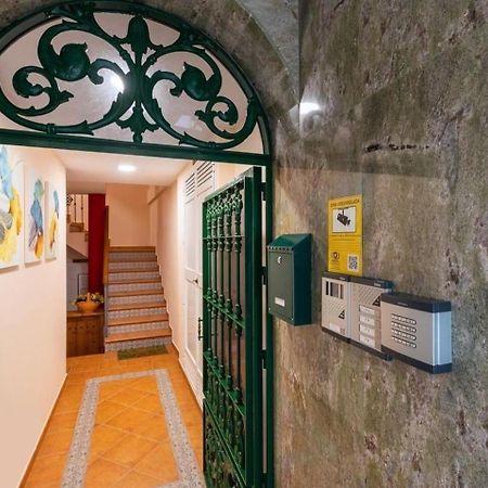 Apartamentos Amat - Only Adult - Playa El Bajondillo Торремолінос Екстер'єр фото