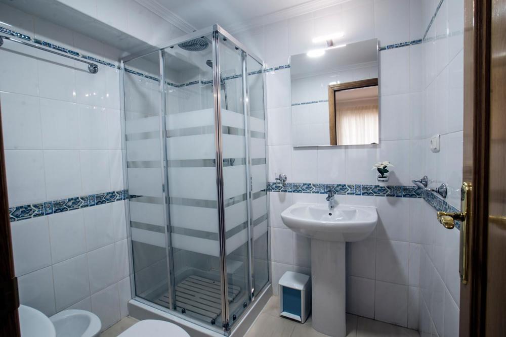 Apartamentos Amat - Only Adult - Playa El Bajondillo Торремолінос Екстер'єр фото