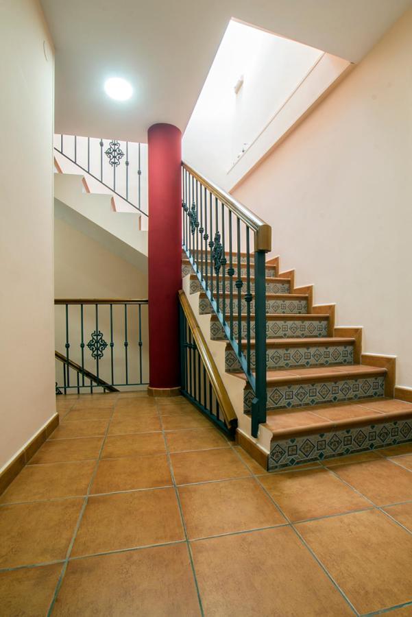 Apartamentos Amat - Only Adult - Playa El Bajondillo Торремолінос Екстер'єр фото